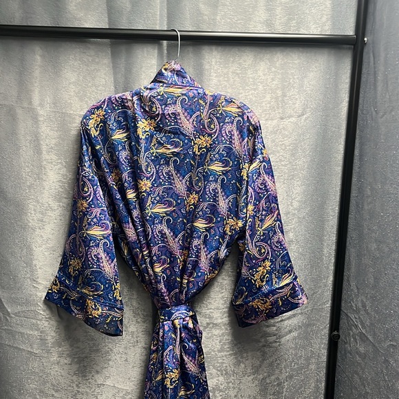 Vintage Christian Dior printed robe - Picture 4 of 7